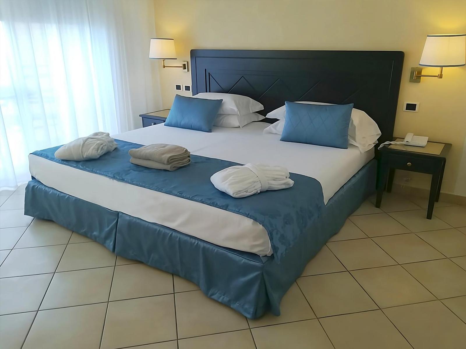 Suite with Sea View,1742640632:JPEG