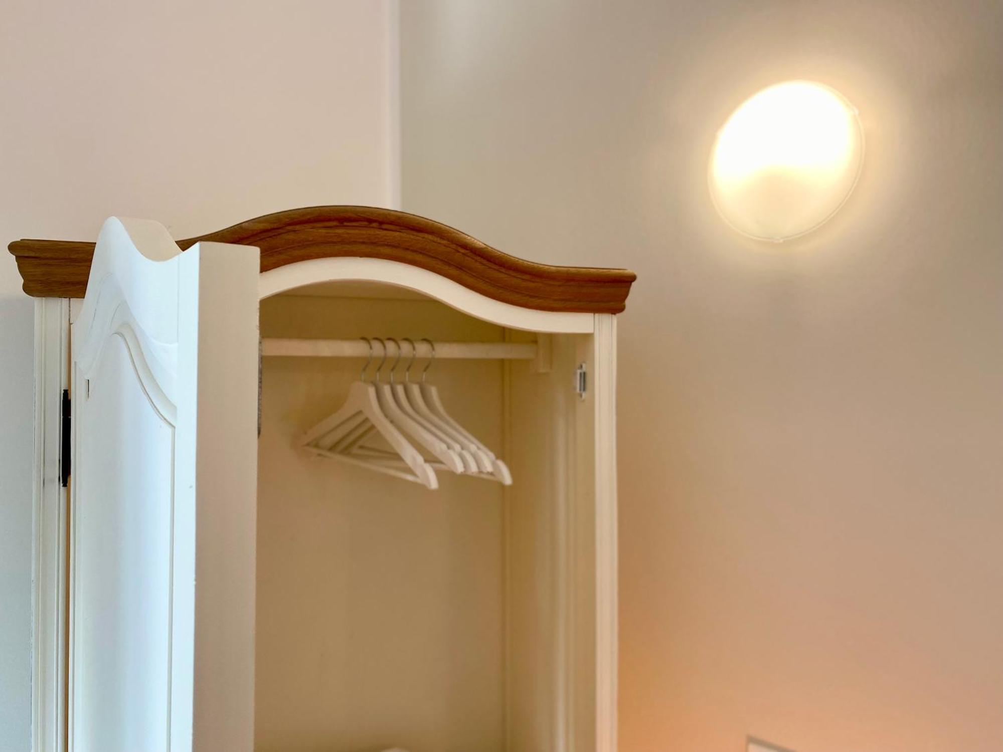 Double Room Private Bathroom