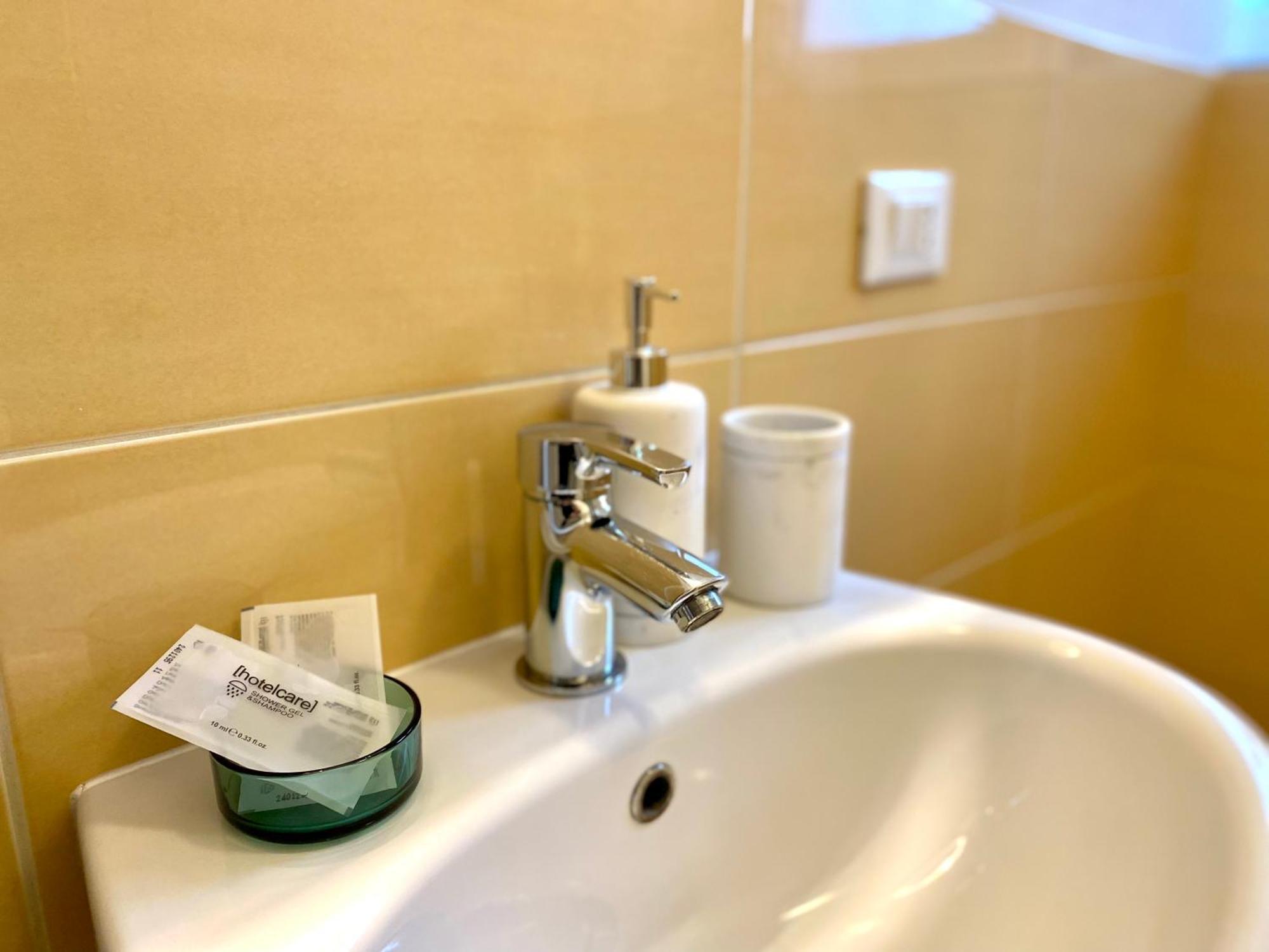 Single Room Private Bathroom