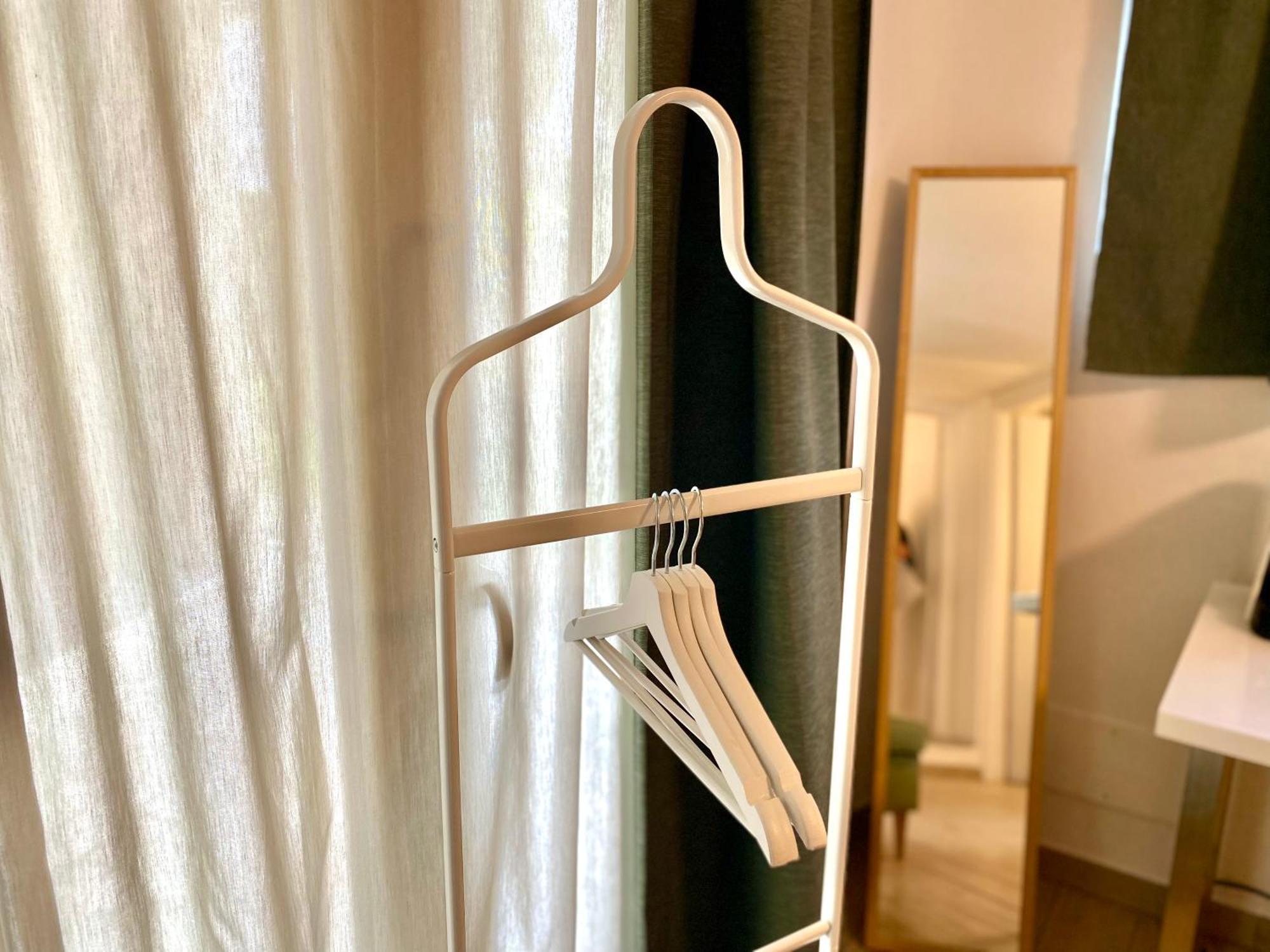 Single Room Private Bathroom