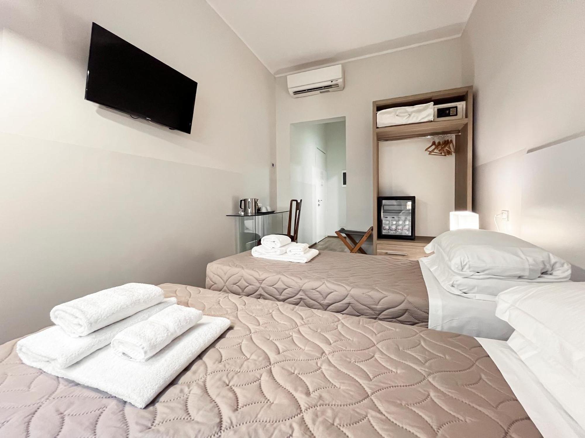 Standard Double Room or Twin Room,1743120685:JPEG