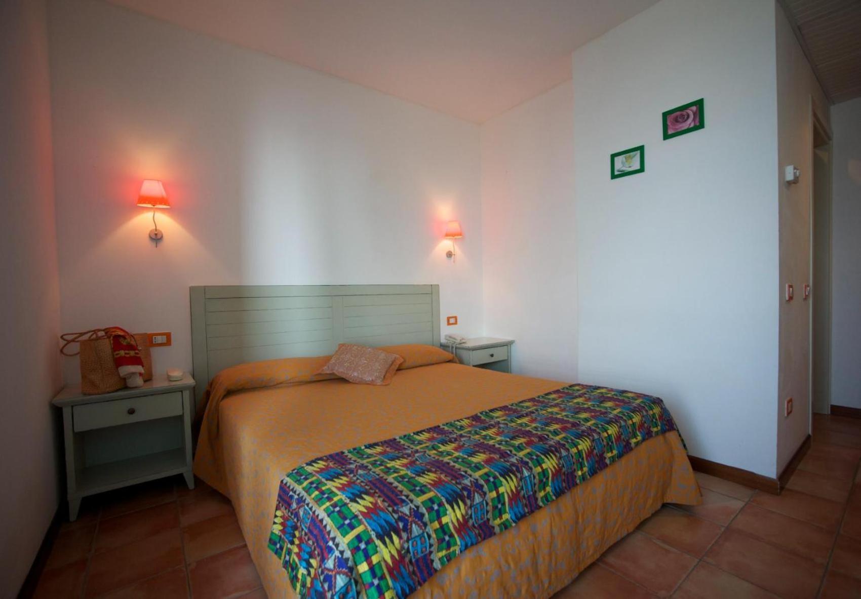 Deluxe Double Room Side Sea View