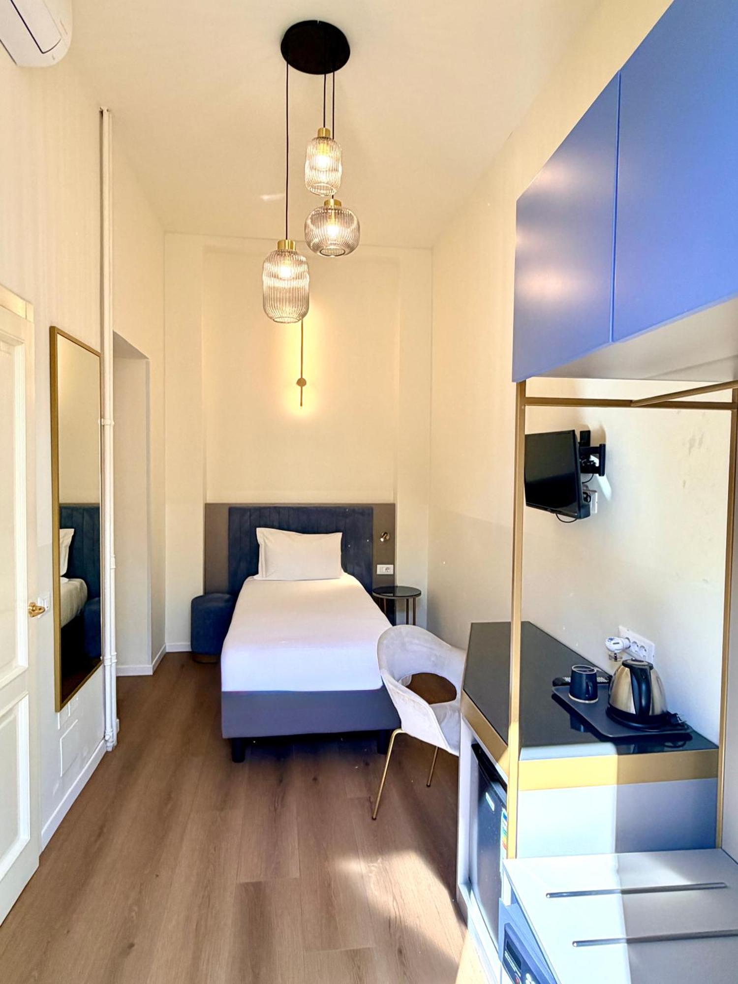 Single Room,1774434939:JPEG