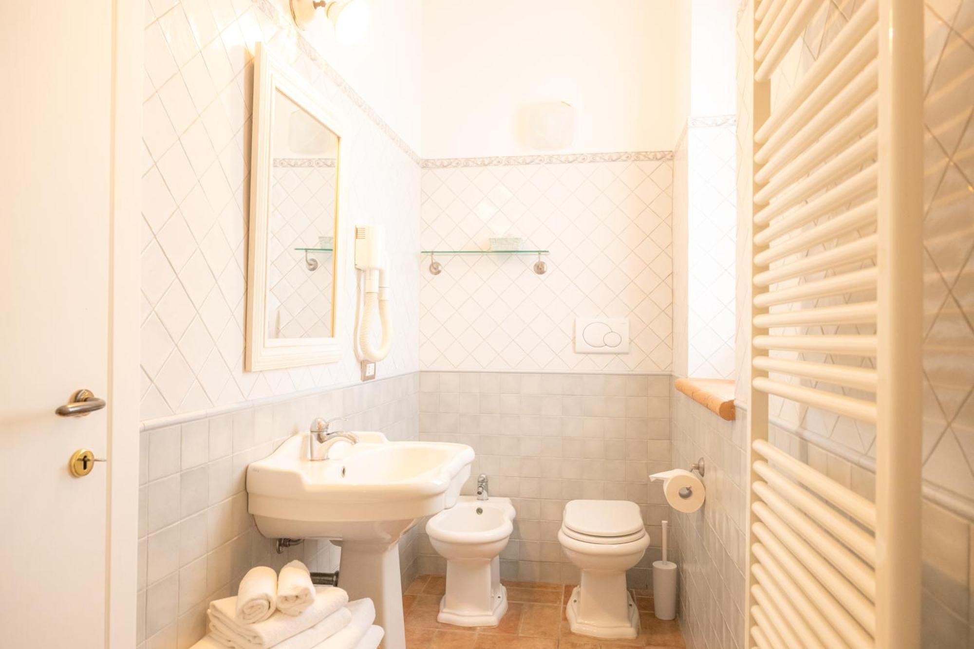 Basic Double Room