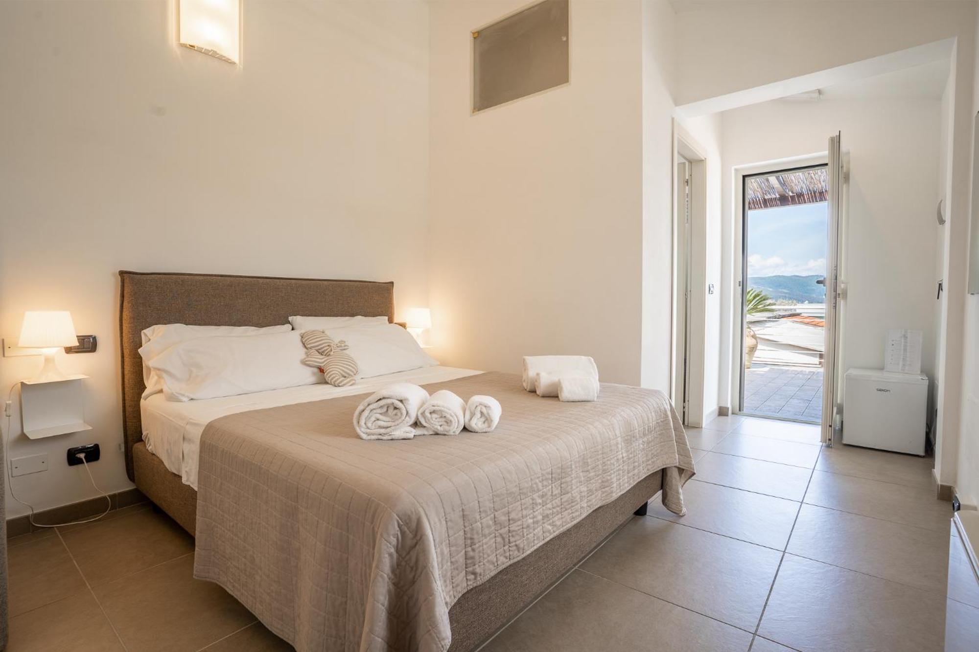 Double Room Mountain View