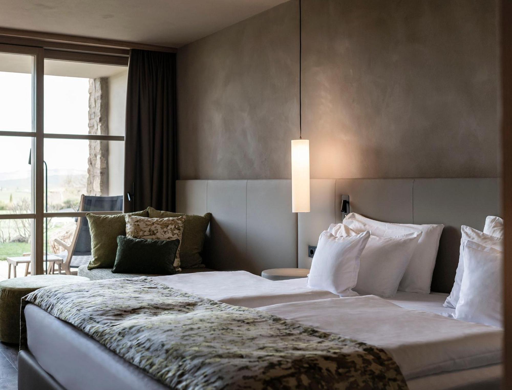 Premium Quadruple Room