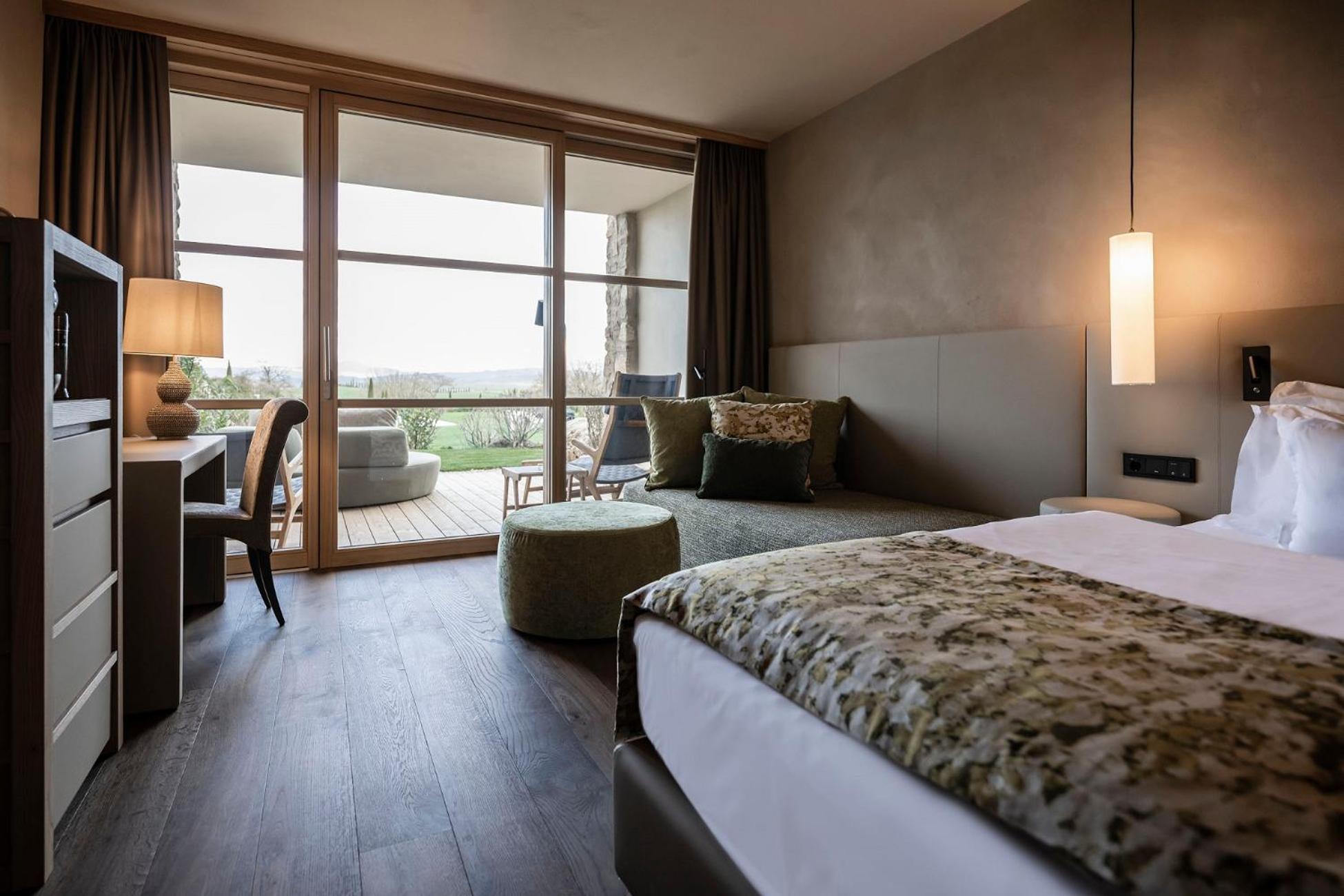 Premium Quadruple Room