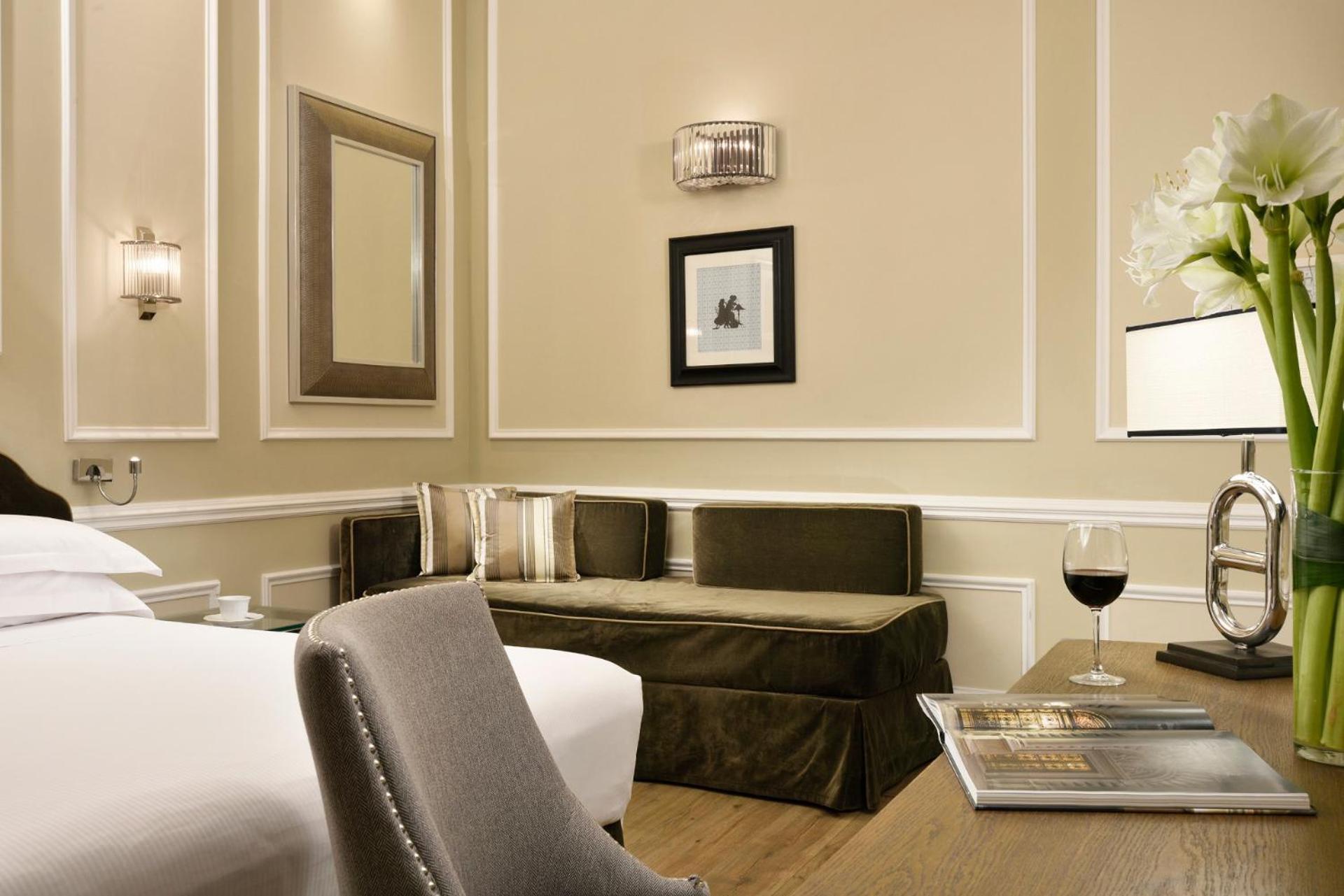 Deluxe Double or Twin Room City View