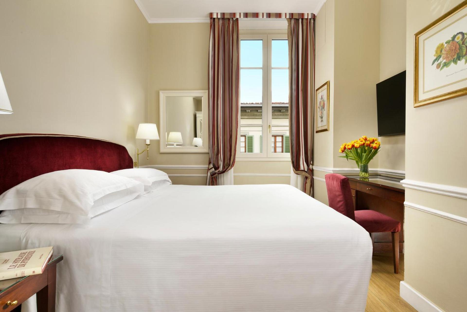 Classic Double or Twin Room City View