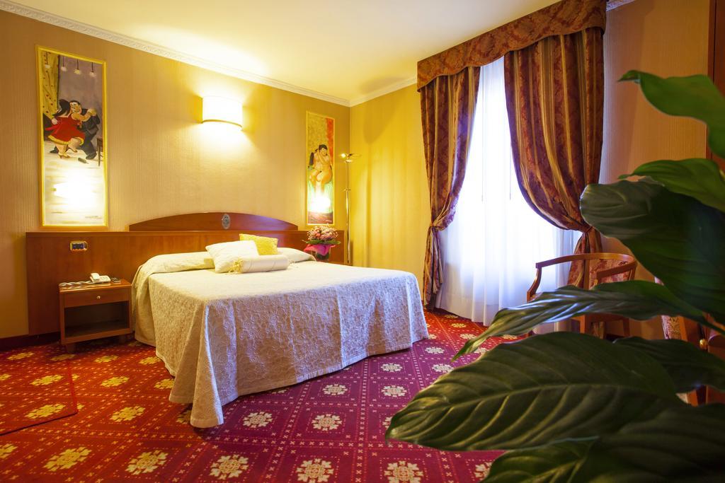 Deluxe Double Room,1593643861:JPEG
