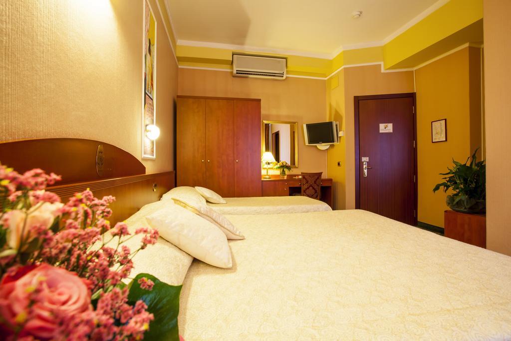 Triple Room,1015078963:JPEG