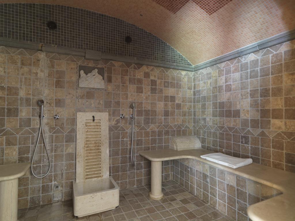 Double or Twin Room Spa Access,706237720:JPEG