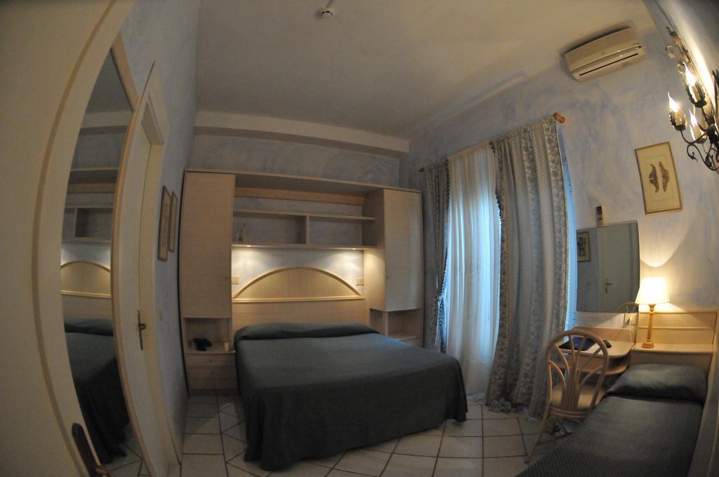 Double or Twin Room,199969936:JPEG