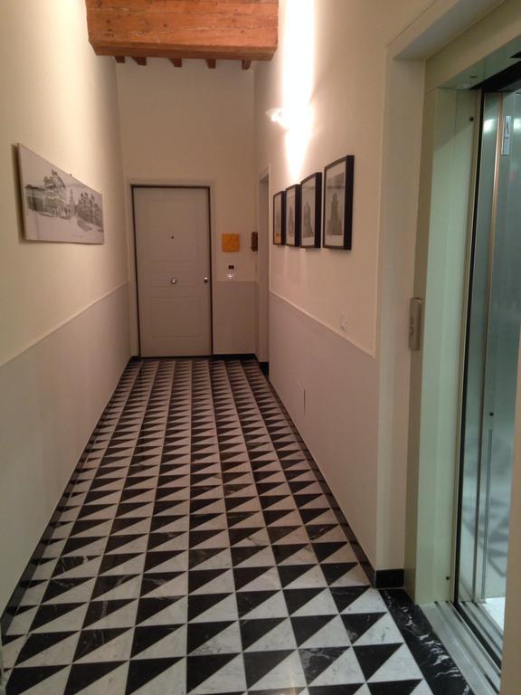 Standard Two-Bedroom Apartment Balcony,220424288:JPEG