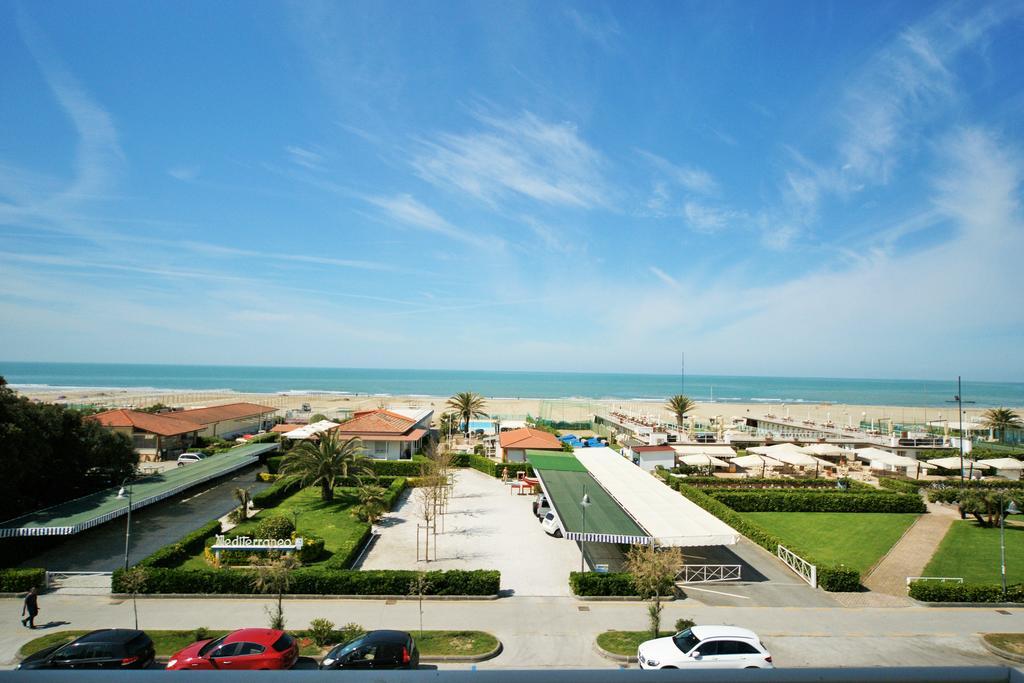 Double or Twin Room Sea View