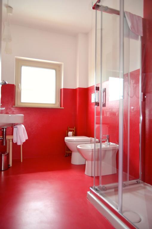 Mini Suite,710788117:JPEG