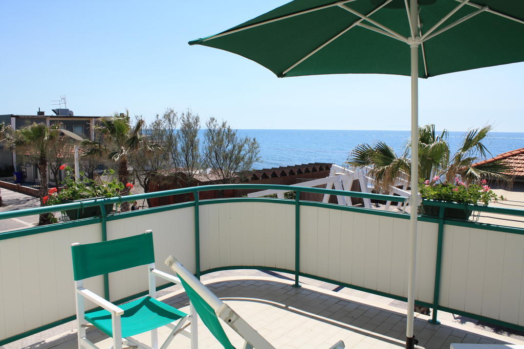 Triple Room Sea View