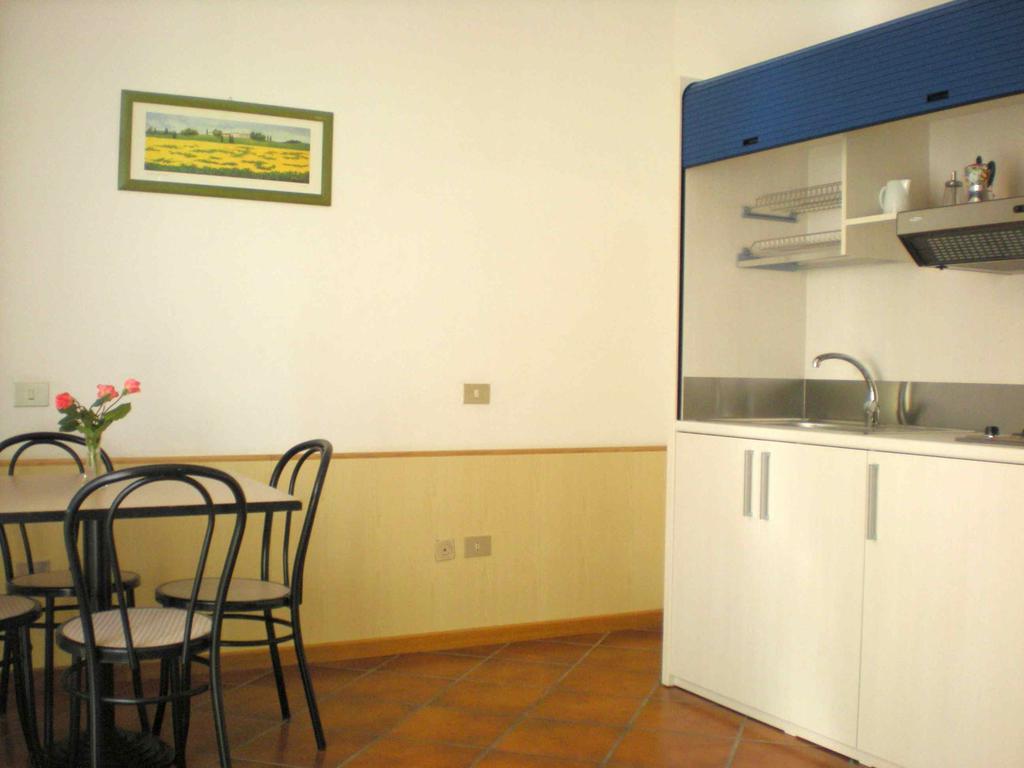 Apartment,275071041:JPEG