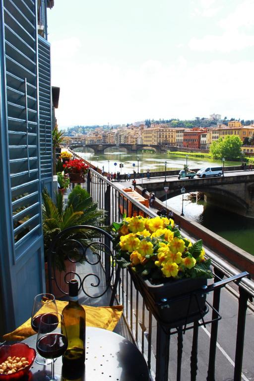 Suite Balcony River View