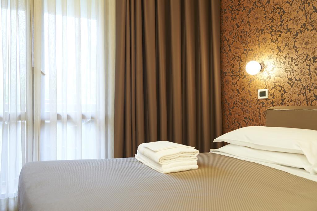 Classic Double Room,1005656026:JPEG