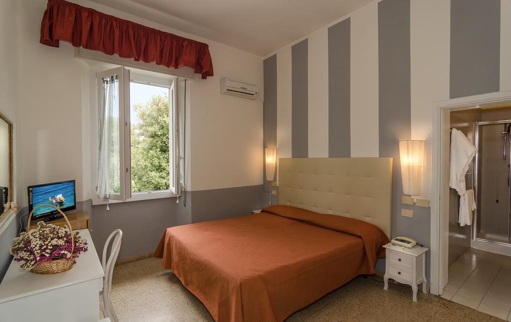 Double or Twin Room,1341348164:JPEG