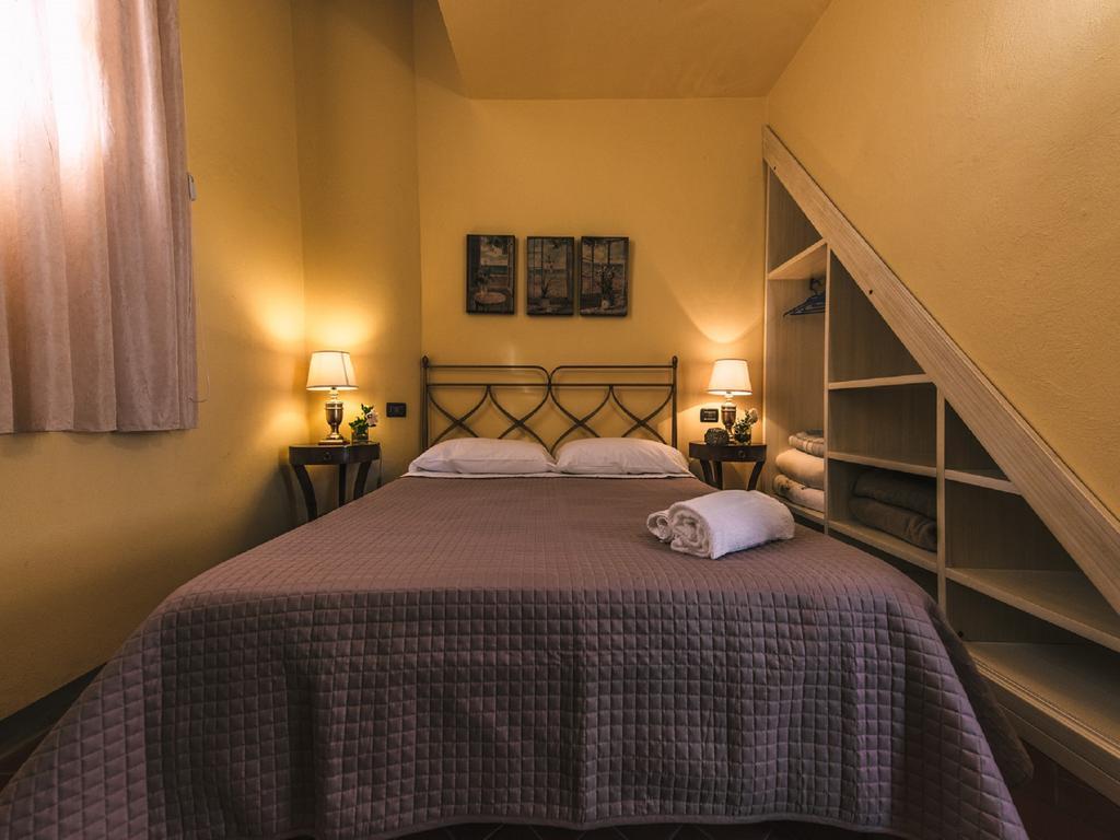 Three-Bedroom Apartment,664896996:JPEG