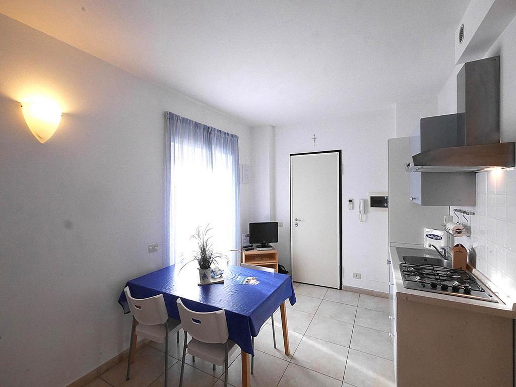One-Bedroom Apartment,342701644:JPEG