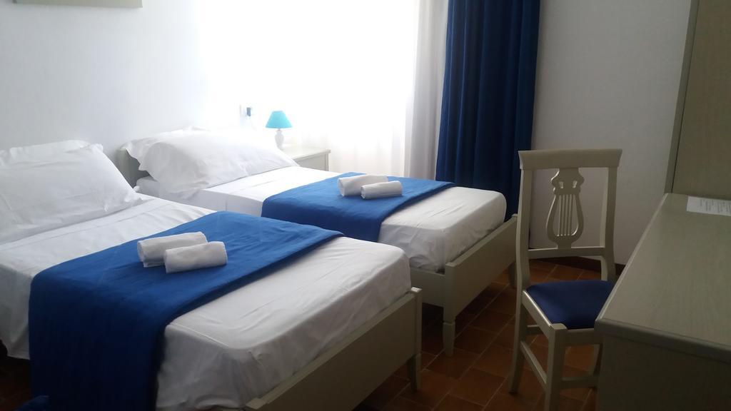 Twin Room,399158565:JPEG