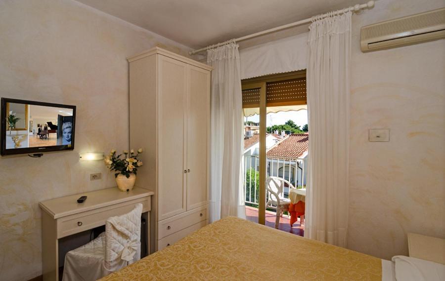 Double or Twin Room Balcony,443796432:JPEG