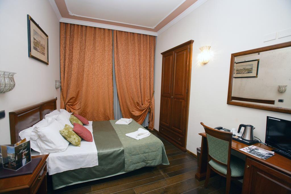 Double or Twin Room,1209509905:JPEG