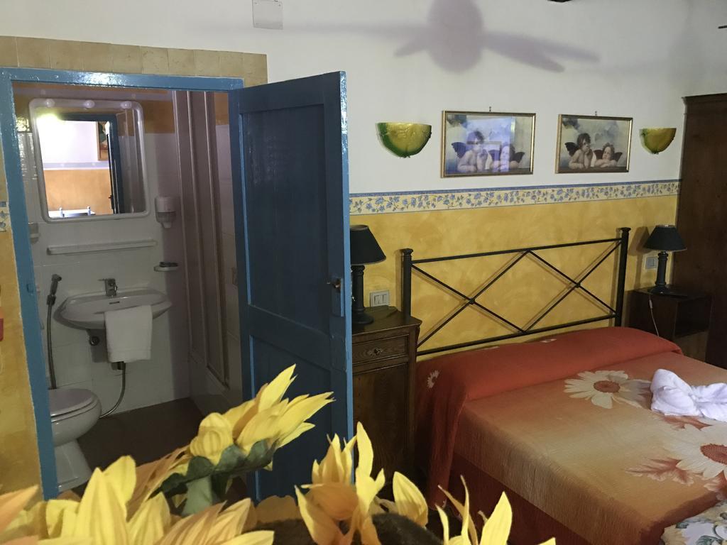 Triple Room,669488229:JPEG
