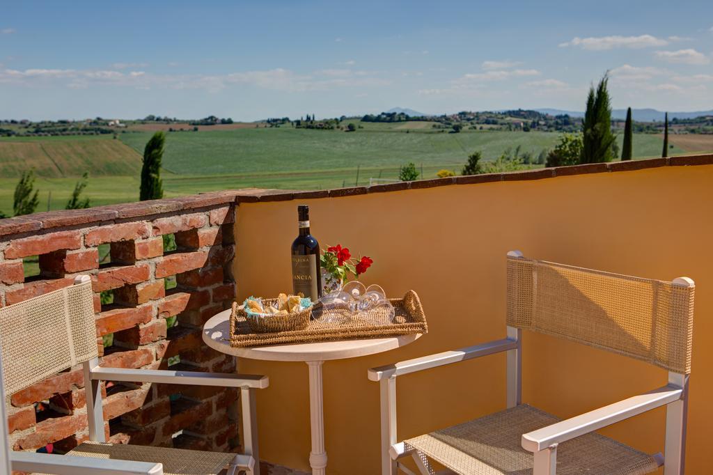 Suite Terrace,403106043:JPEG