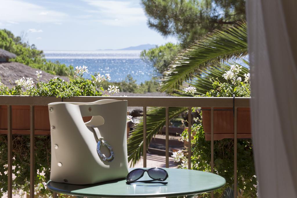 Double or Twin Room Sea View