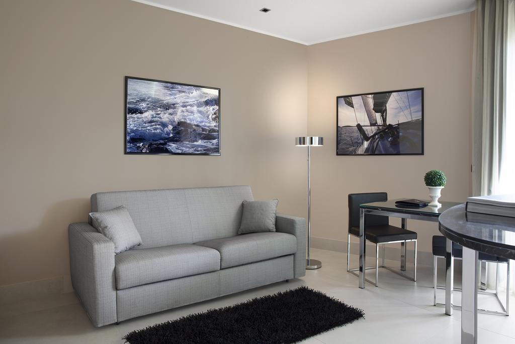 Family Junior Suite,413409519:JPEG