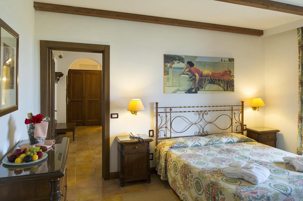 Standard Triple Room,681664629:JPEG