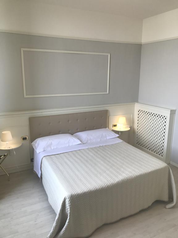 Double Room,632054274:JPEG