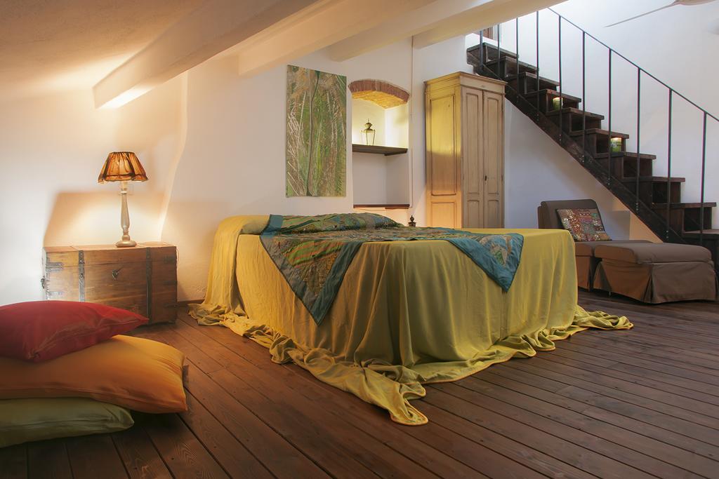 Standard Suite,724421473:JPEG