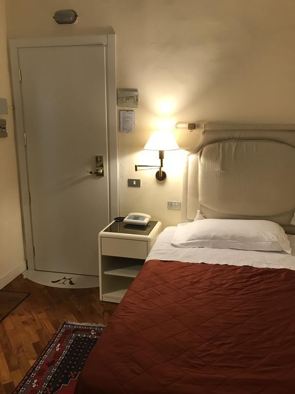 Single Room,446611791:JPEG