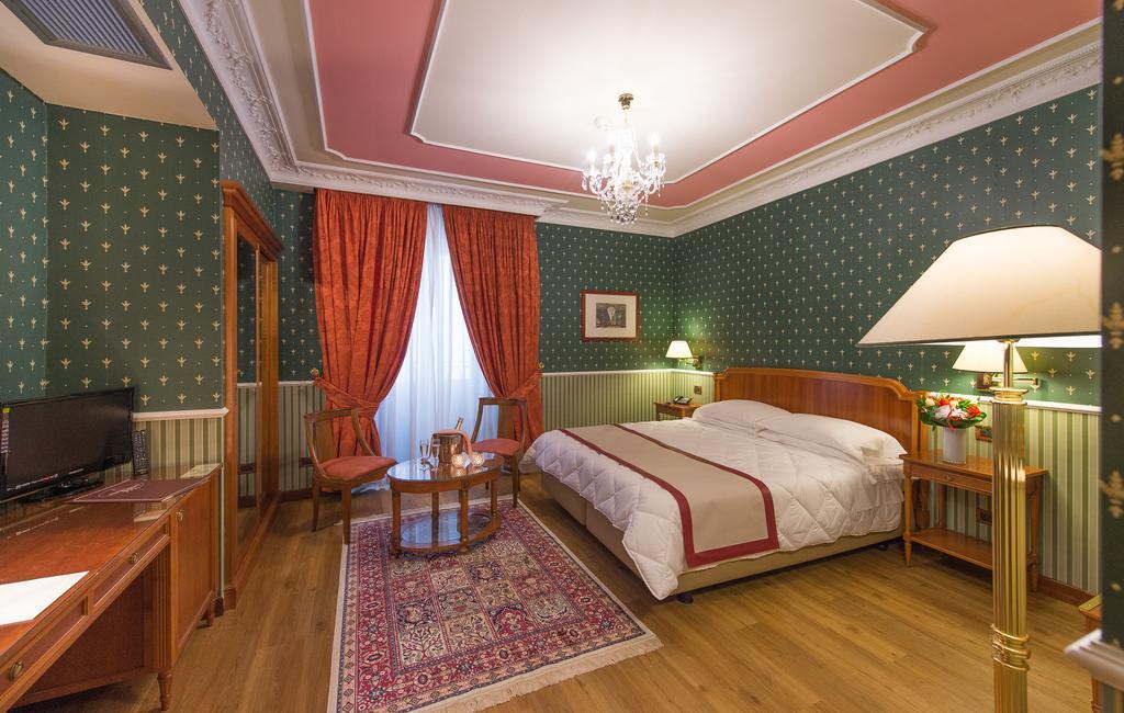 Double Room,451851978:JPEG