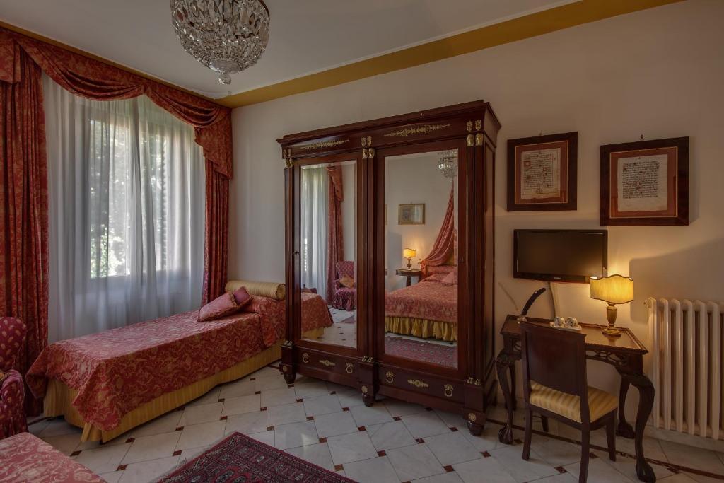 Triple Room,48291613:JPEG