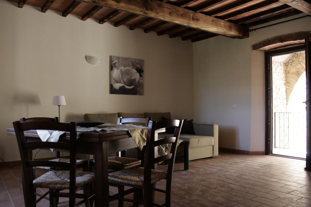One-Bedroom Apartment,1286702632:JPEG