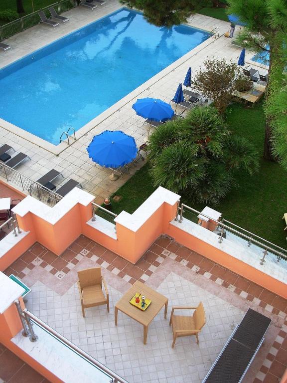 Triple Room Terrace Sea View,1665397454:JPEG