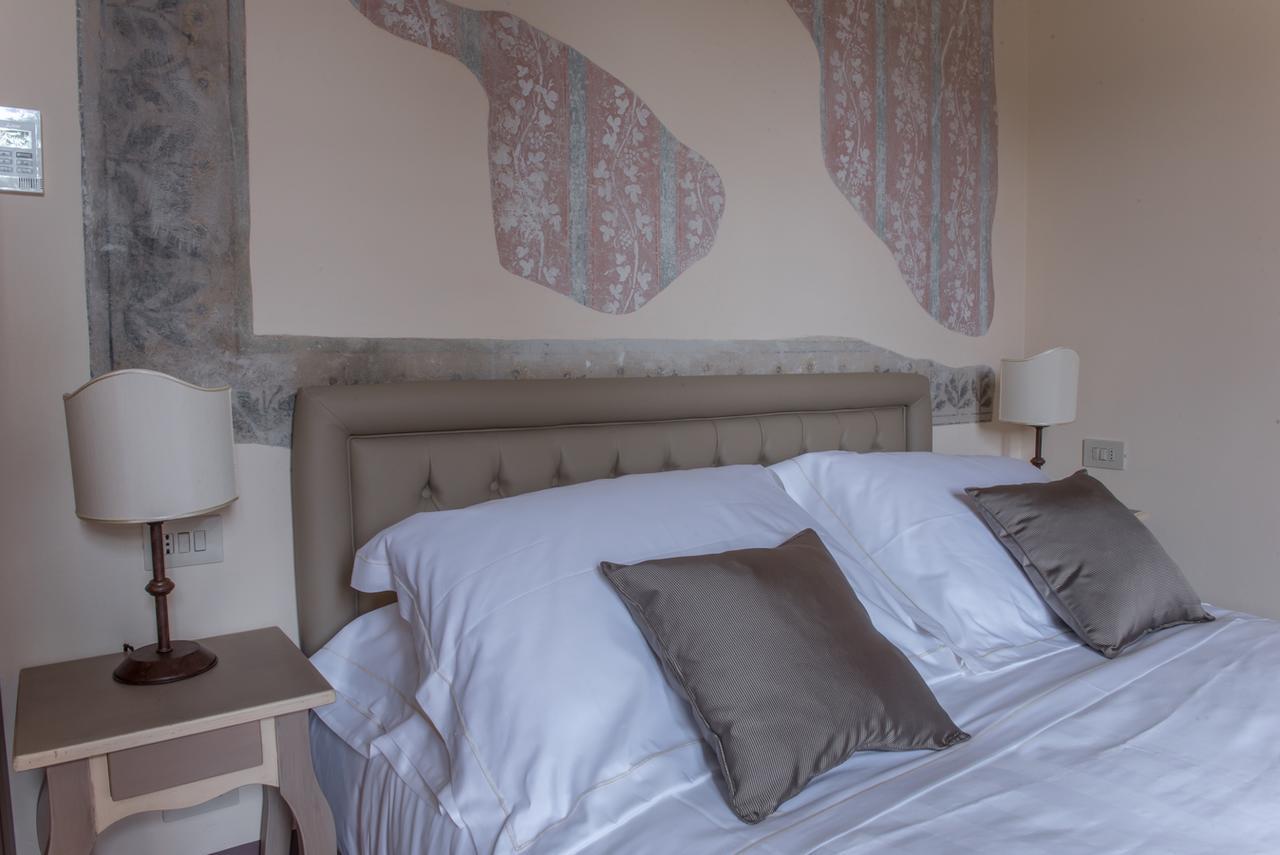 Double Room,658566963:JPEG
