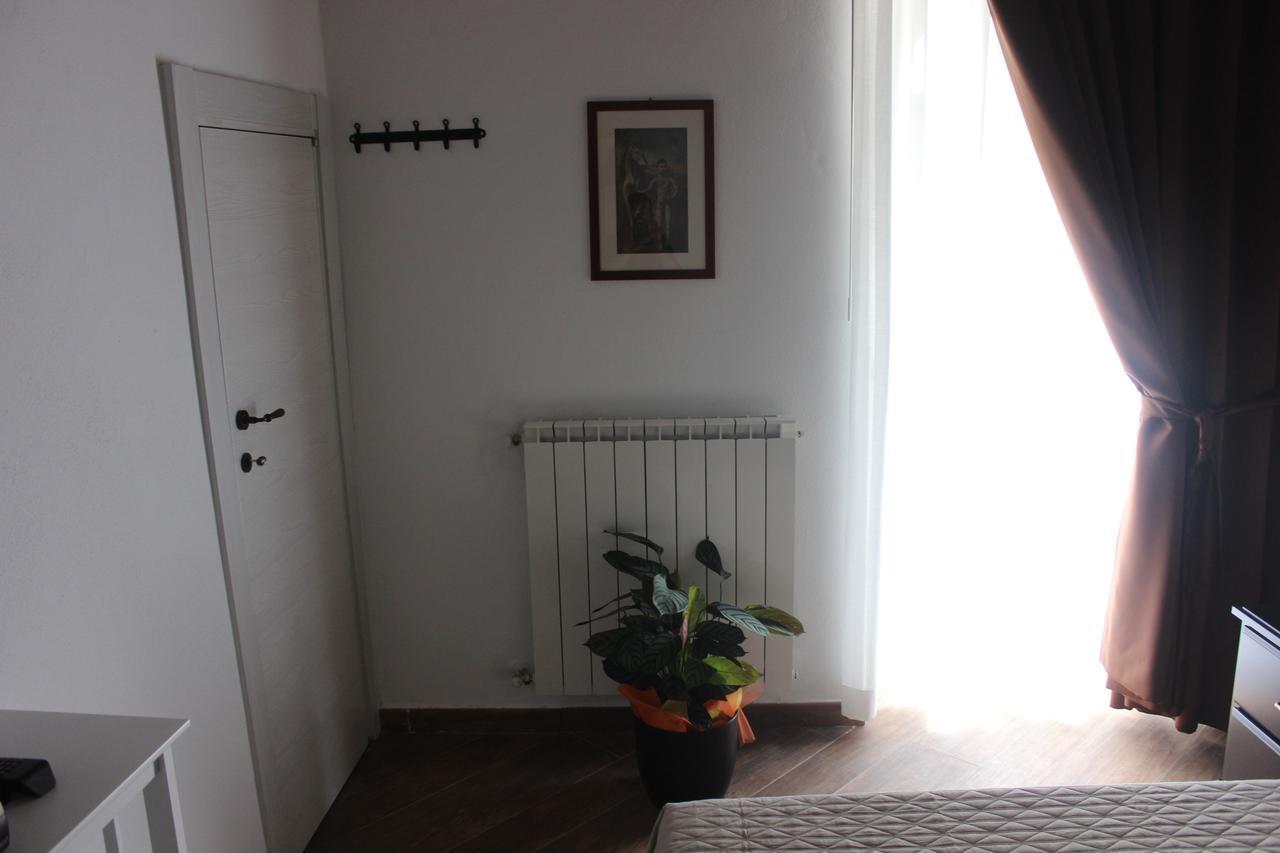 Deluxe Double Room,646153272:JPEG