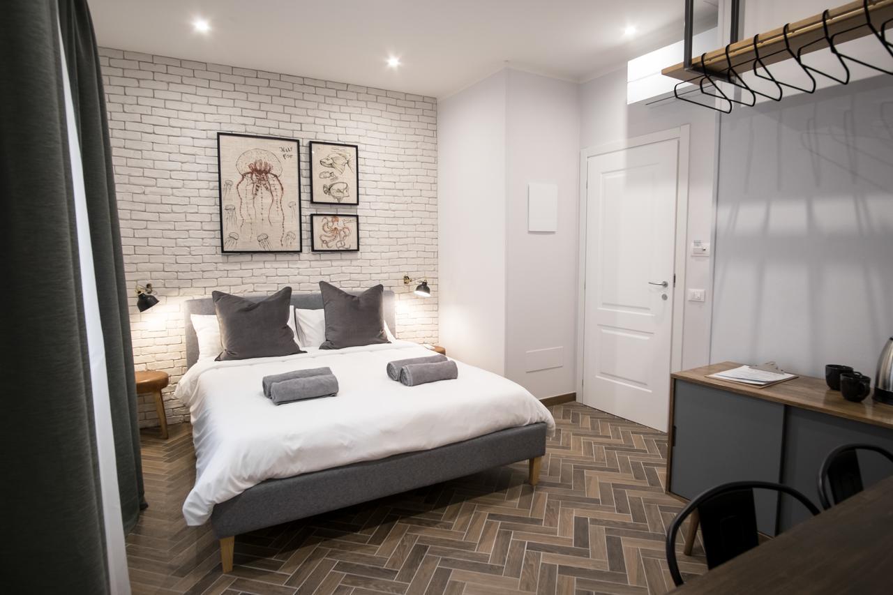 Double Room,658508502:JPEG