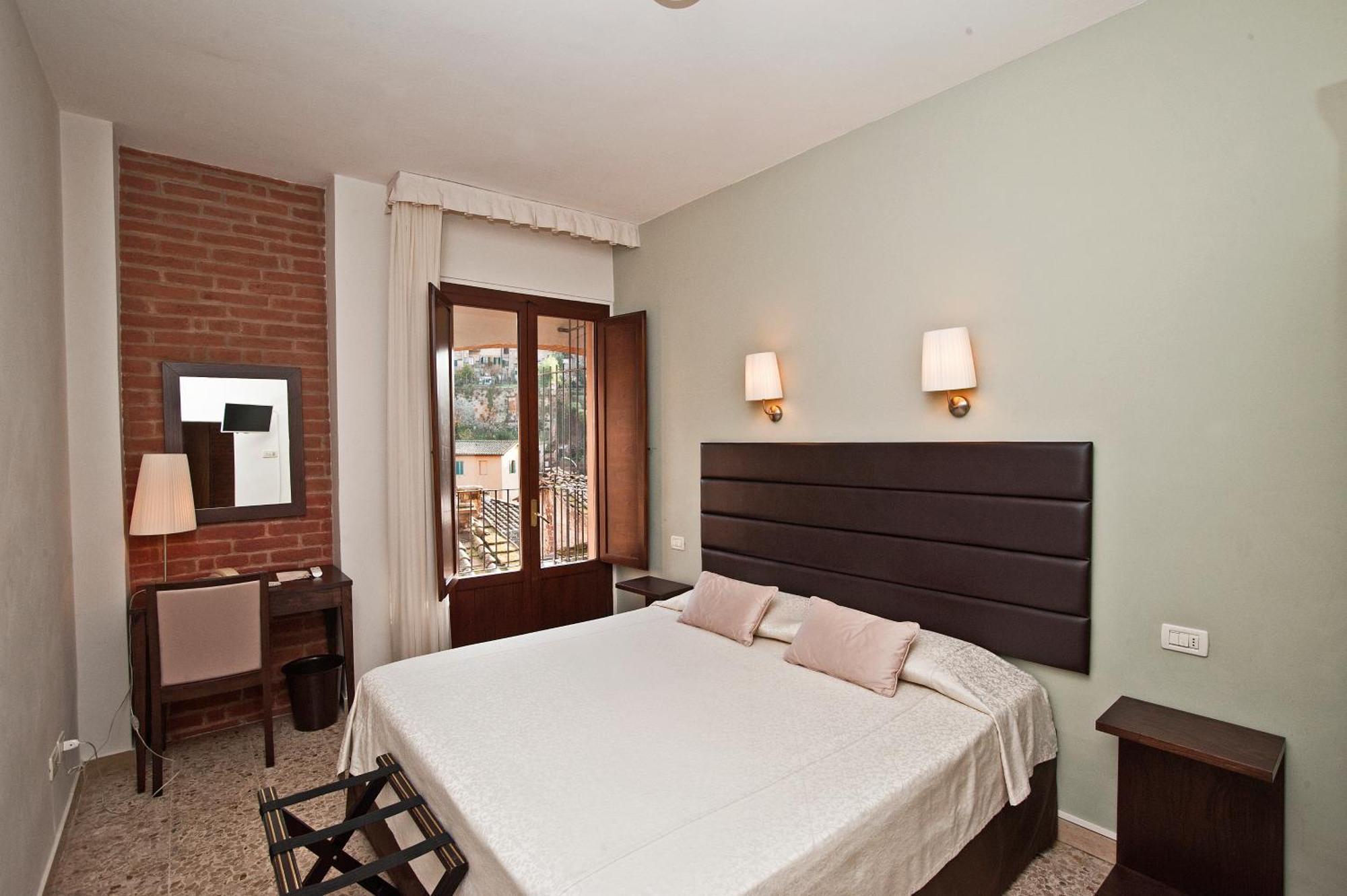 Classic Double or Twin Room City View,679416342:JPEG