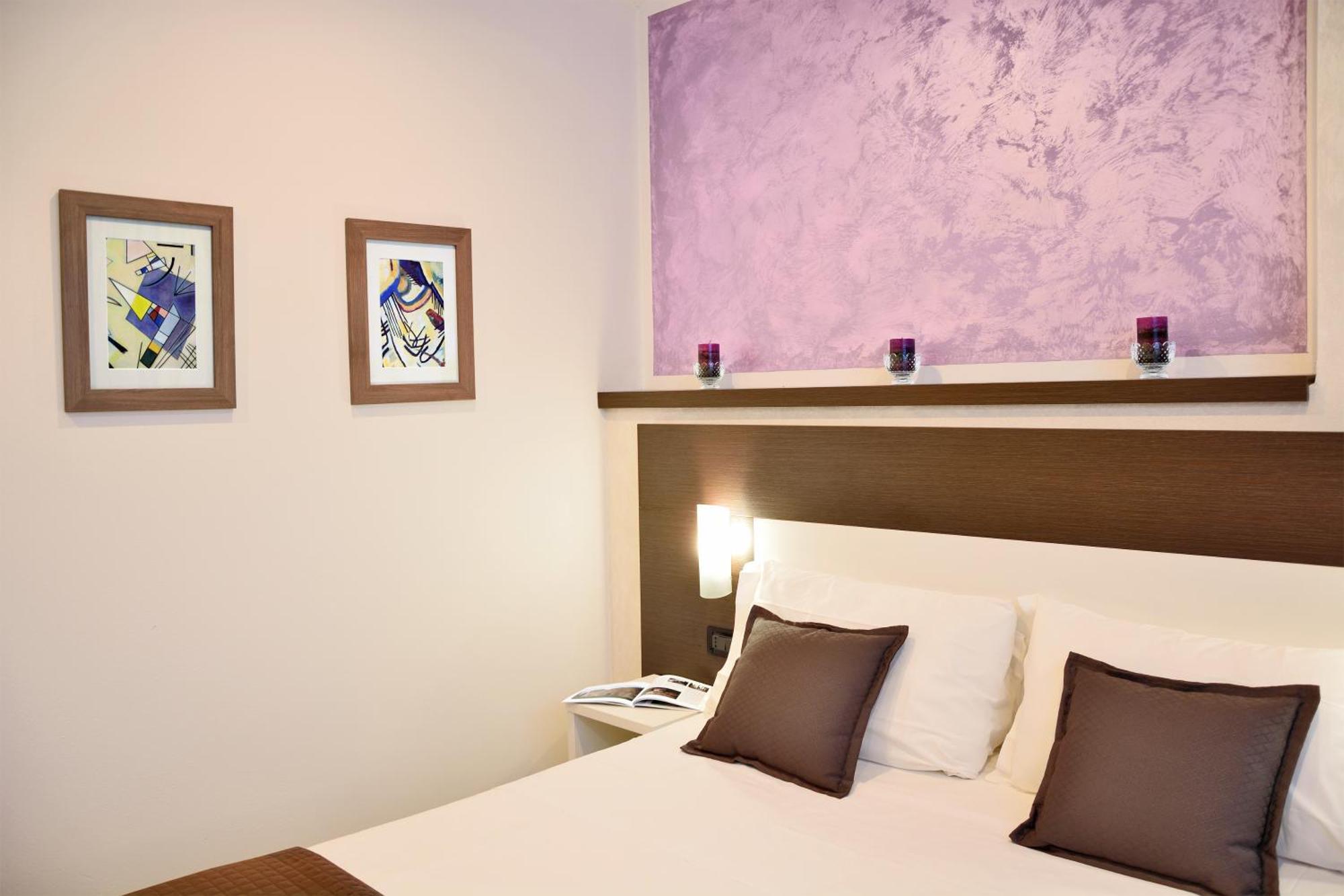 Classic Double or Twin Room,135698451:JPEG