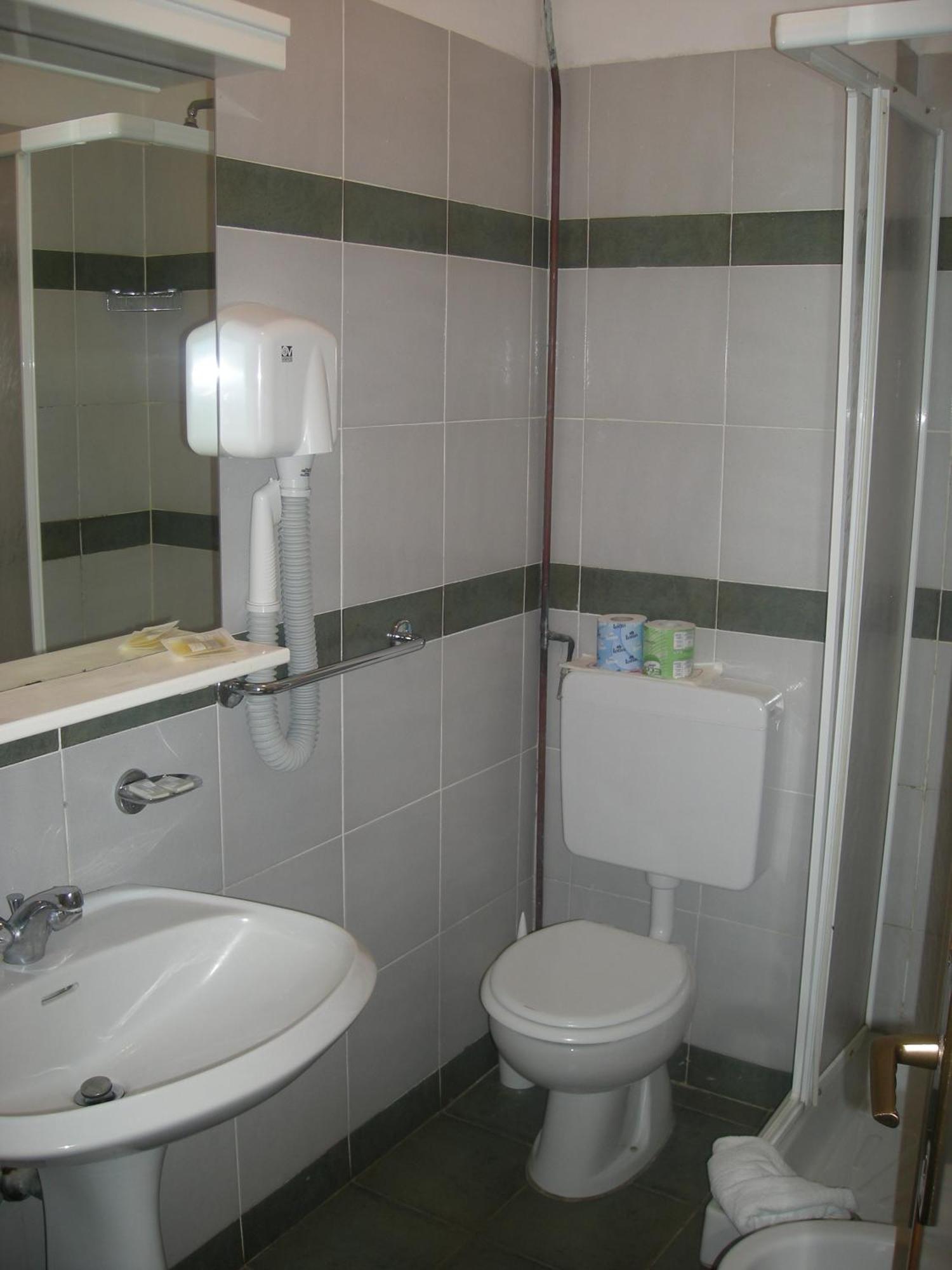 Two-Bedroom Apartment,1563299266:JPEG