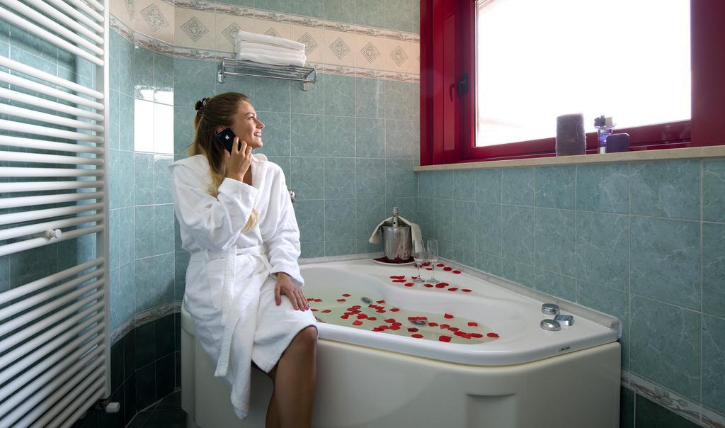 Junior Suite Spa Access,110166801:JPEG