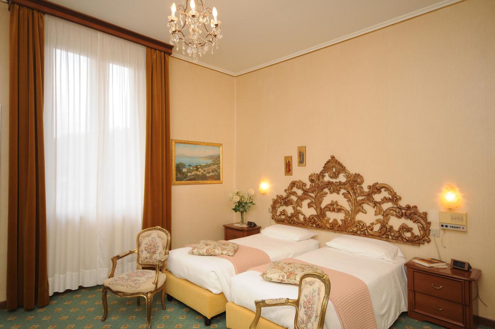 Basic Double or Twin Room,721243708:JPEG